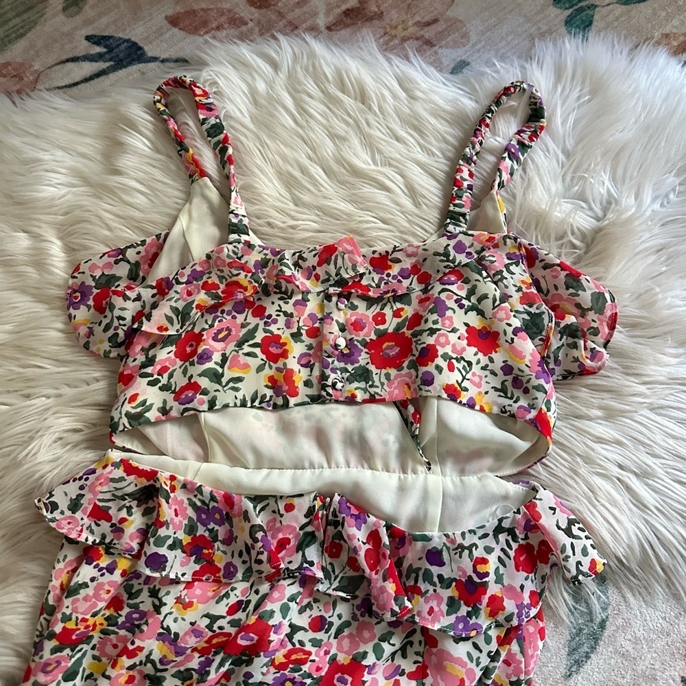 ASTR Wildflower Midi Dress In Red Floral - Picture 9 of 9